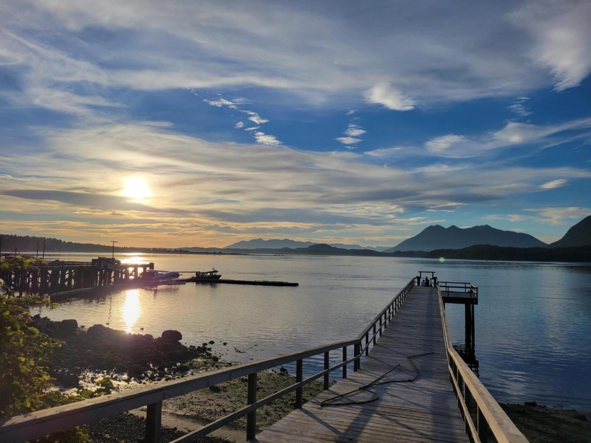 Schooner Motel Tofino Bagian luar foto