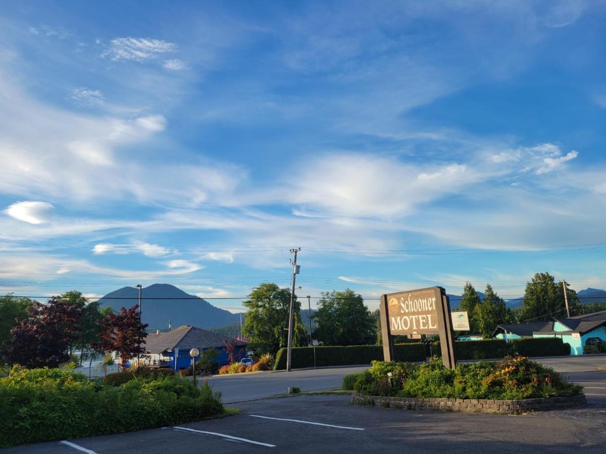 Schooner Motel Tofino Bagian luar foto