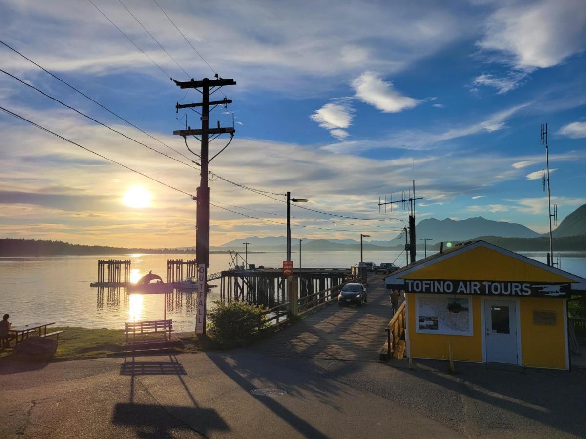 Schooner Motel Tofino Bagian luar foto