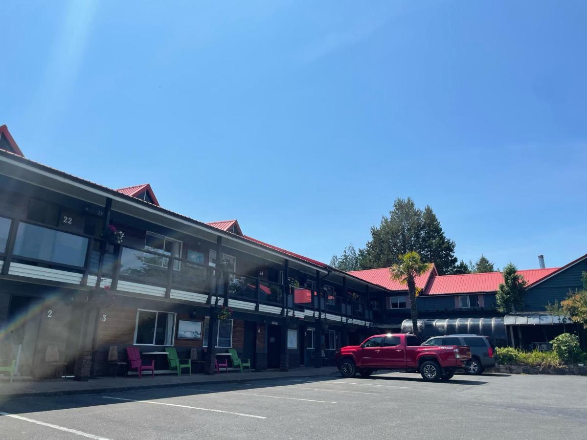 Schooner Motel Tofino Bagian luar foto