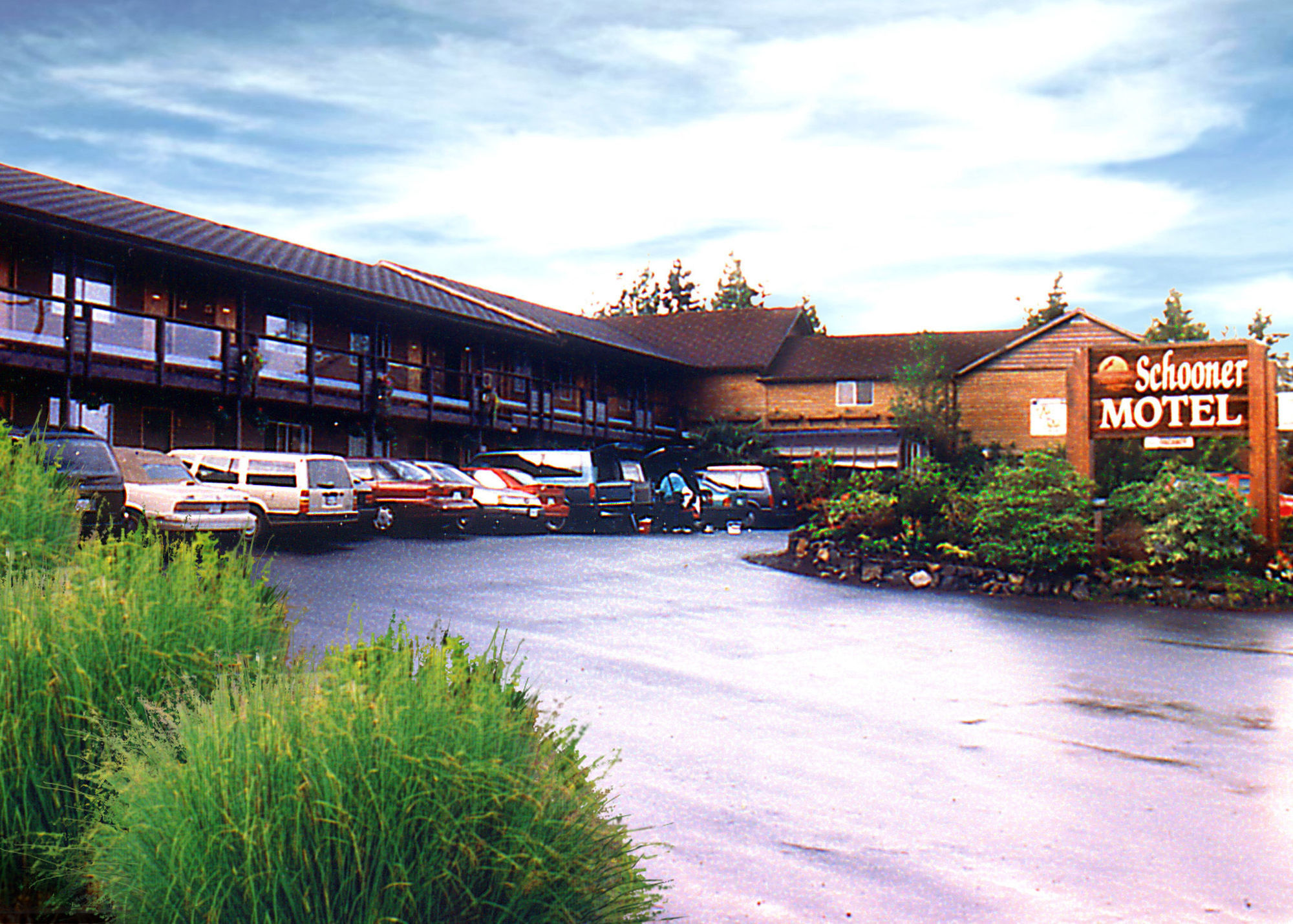 Schooner Motel Tofino Bagian luar foto